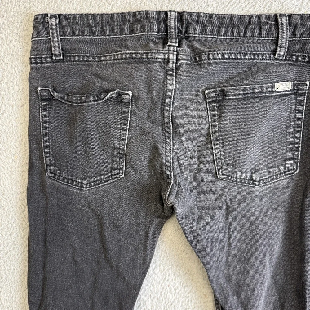 Vans Jeans Mens 30x32 Black Charcoal Wash Slim Skinny Stretch Denim VN-ONEKBLK